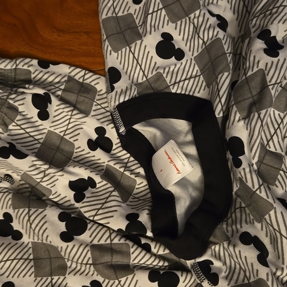 Adult Small Hanna Mickey pjs - Picture 2 of 4